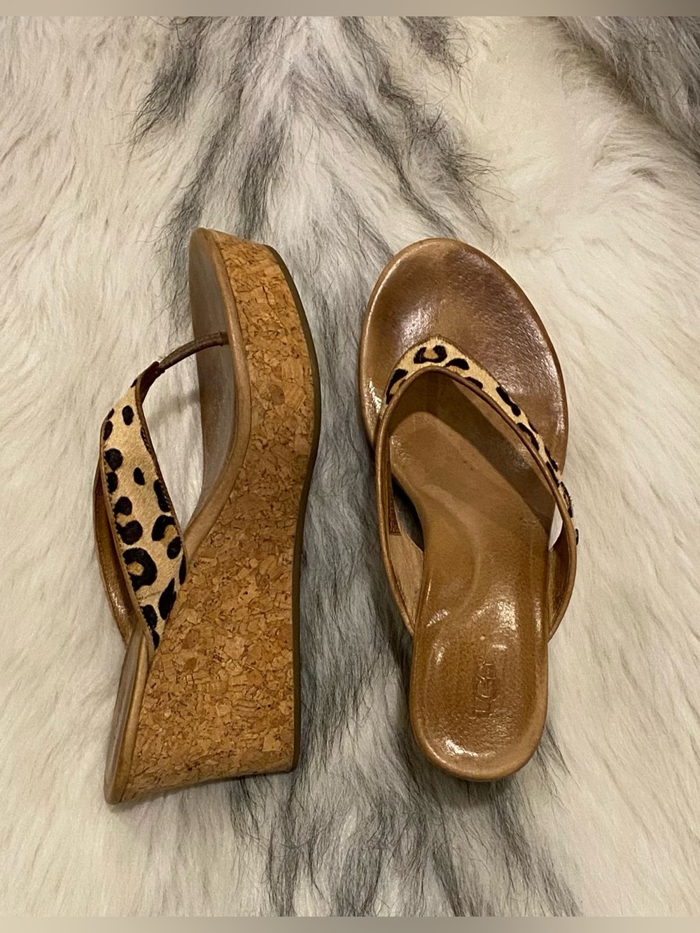 UGG Tan Leather Sandal with Leopard Print Strap - Picture 2 of 7